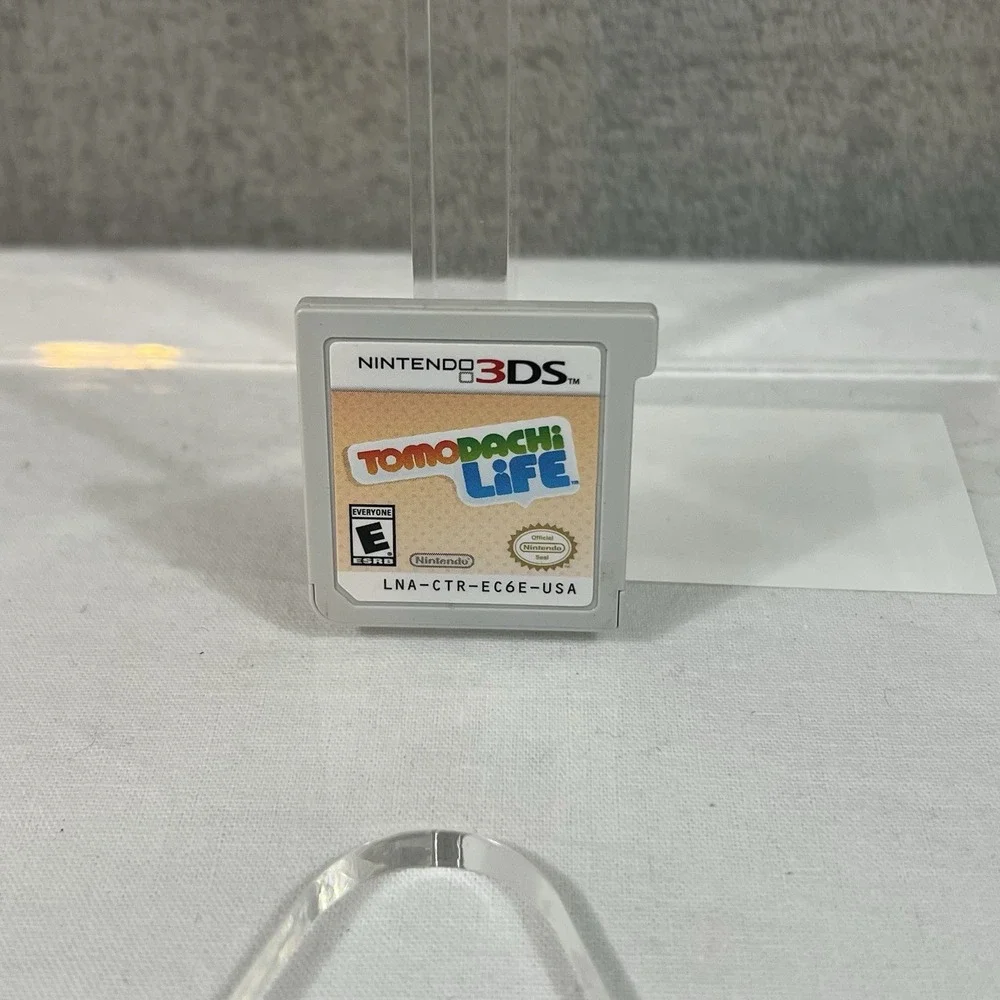 Tomodachi Life (Nintendo 3DS, 2014) Game Only